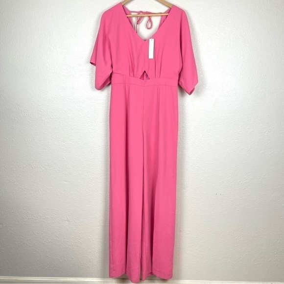 Trina Turk Short Sleeve V-Neck Jumpsuit‎ Size 8 Women - Picture 1 of 14